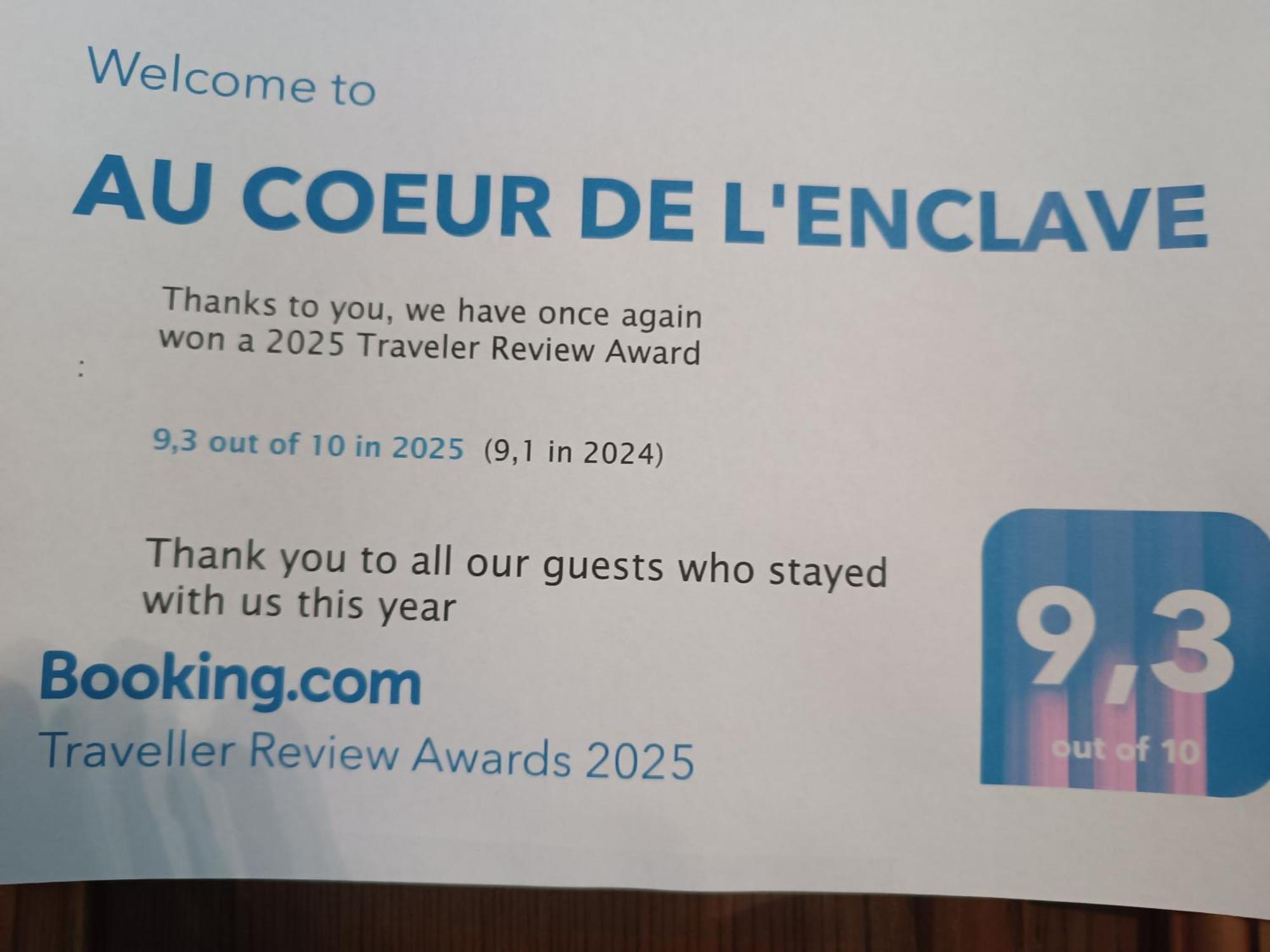 Au Coeur De L'Enclave Bed and Breakfast Moeuvres Eksteriør billede